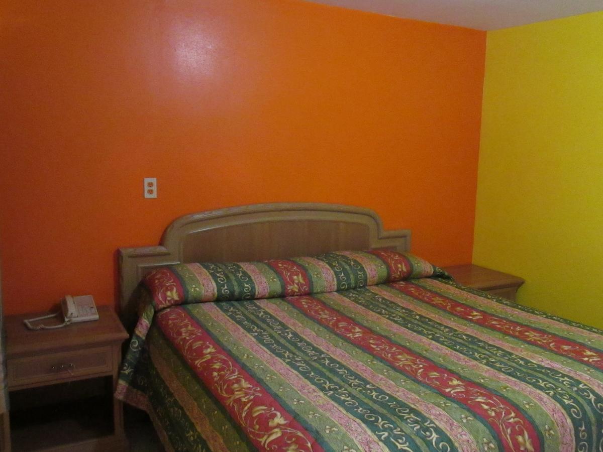 Budget Inn Хоума Екстериор снимка